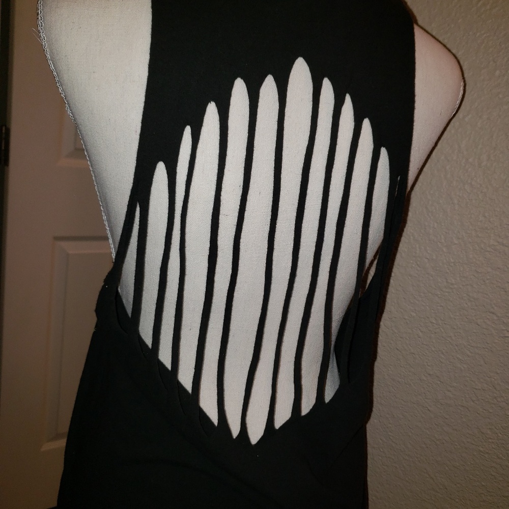 Distressed Drag Tank - Picture 3 of 3